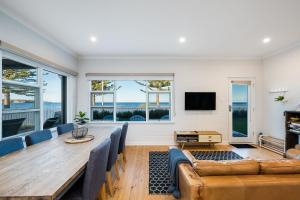 Saltys 4BRM Beachfront WIFI