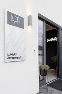 LOFT19 Neu Design Luxus Maisonette Balkon für 2 Personen