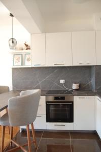 Status-M Apartments 112