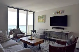 Sight Of Sail Boats! Tranquil 115 Coconut Grove - Coconut Grove