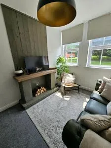 Shakespeare's Snug - Cronton