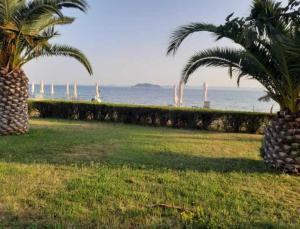 Relax in this Sithonia Property with great ocean views