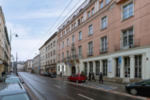 Old Town Długa 48 Family Apartment by Noclegi Renters