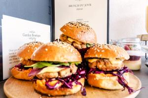 Apartments Diora and Silver