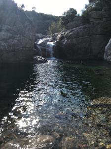 Mini villa pour 4 a 300M de la plage avec piscine