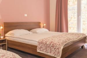 Double Room with Garden View room in Hotel Lavender - Oleander Resort