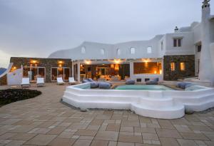 Cliff Top 270 in Houlakia