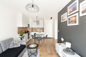 Forest and Sea Cozy Apartment by 3City Rentals