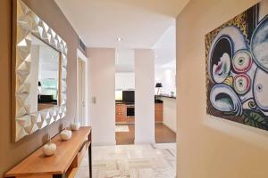 4-Room Apartment with Terrace & Sea View 5-Minute Walk to the Beach