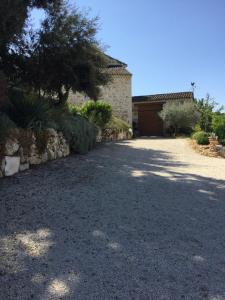 Maisons de vacances Batisse dans un domaine provencal : photos des chambres