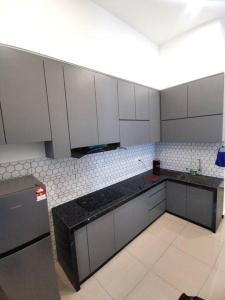 Paradise Home- 10Pax4CarPark- Pg BridgeKPJ Hosp