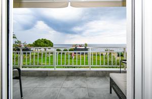 E & D family apartment by the sea