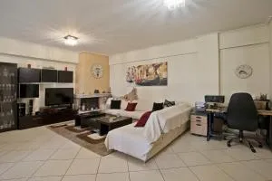 Paradeisos - Khalándrion