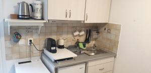 La Playa Studio Best location close to the Beach & center