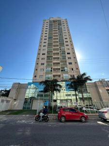 Aconchegante apartamento perto do mar com Wi-Fi gratuito