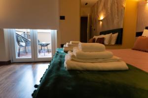 5 Sensi - Terrazzo, Fibra Ultraveloce, Parcheggio Coperto su Richiesta a Pagamento