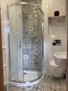 nowy Rustykalny apartament z tarasem - Willa Sowia