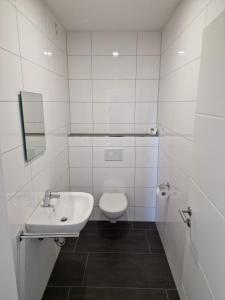 EcoCube Lingen - Balkon, 2Zimmer, Waschmaschine, GästeWC, Backofen