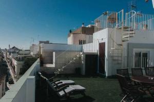 Gran casa con piscina , centro de sevilla .Vistas