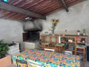 Maisons de vacances maison avec cour et barbecue : photos des chambres