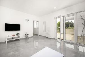 Apartment Olive Garden 3 km from Pula center and 4 km from the beach