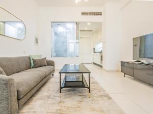 Minimalistic Studio in Palm Views - Palm Jumeirah