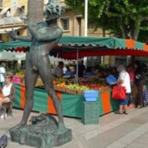 Appartements Au Coeur de Bandol T2 climatise avec terrasse et garage : photos des chambres