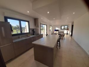 maison neuve a 1 km de la plage