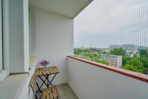 Green City View Apartment Wroclavia Swobodna by Renters