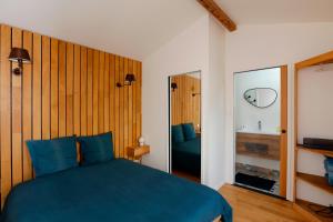 Villas Le mazet des amants, cabane en bois avec jacuzzi privatif : photos des chambres