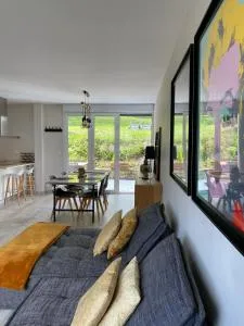 Maison d architecte avec spa - Moussy