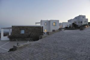 Degaetas Resort Antiparos Greece