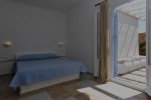 Degaetas Resort Antiparos Greece