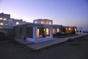 Degaetas Resort Antiparos Greece