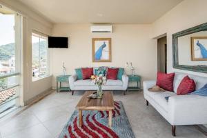 Condo Cascada - Stunning Views, 2BR, 2Bth, Gym in Romantic ZN