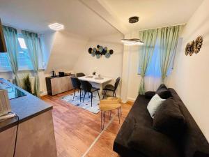 3Room- Central, Modern near MTU- The Tulip by Lakescape FeWos