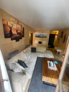 Appartements appartement T4 type chalet pra-loup : photos des chambres