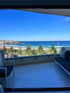 Bondi Beach Waves Beachfront Apartment