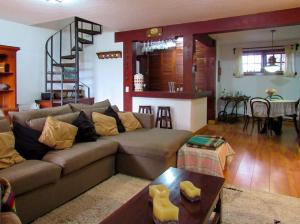 Chalé com lareira e Wi-Fi em Campos do Jordão - SP