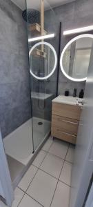 Agay Cap Esterel Le Hameau F2 Clim plein sud dernier etage Magnifique vue mer