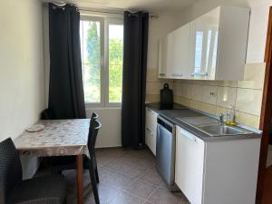 4 Persons zapad on the beach, ground floor