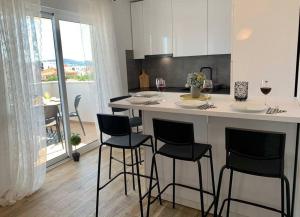 Tina`s Sunshine apartment