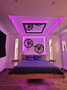 Love hotels Grenoble LA SUITE 2 spa jaccuzzi et sauna privatif : photos des chambres