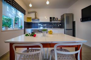 Apartments Zambarlin