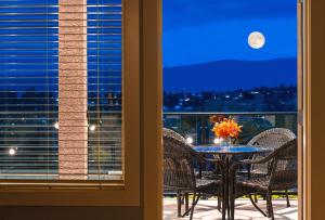 Sunrise Valley Suite