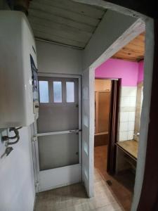 " Departamento Avenida" a 3 cuadras de la laguna y 3 del centro