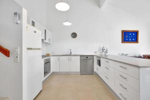 19 Peregian Court Resort