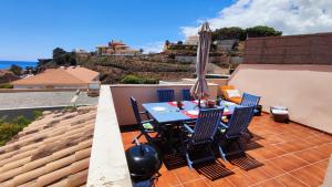 2BDR Penthouse, terrace, BBQ, pools and sea view in Benalmádena