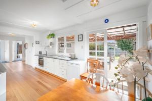 Mandalay Beach House on Pipe Clay Lagoon