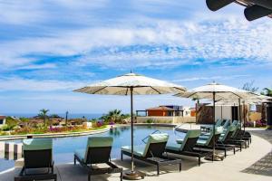 Breathtaking Ocean Views and Access Best Resorts!
